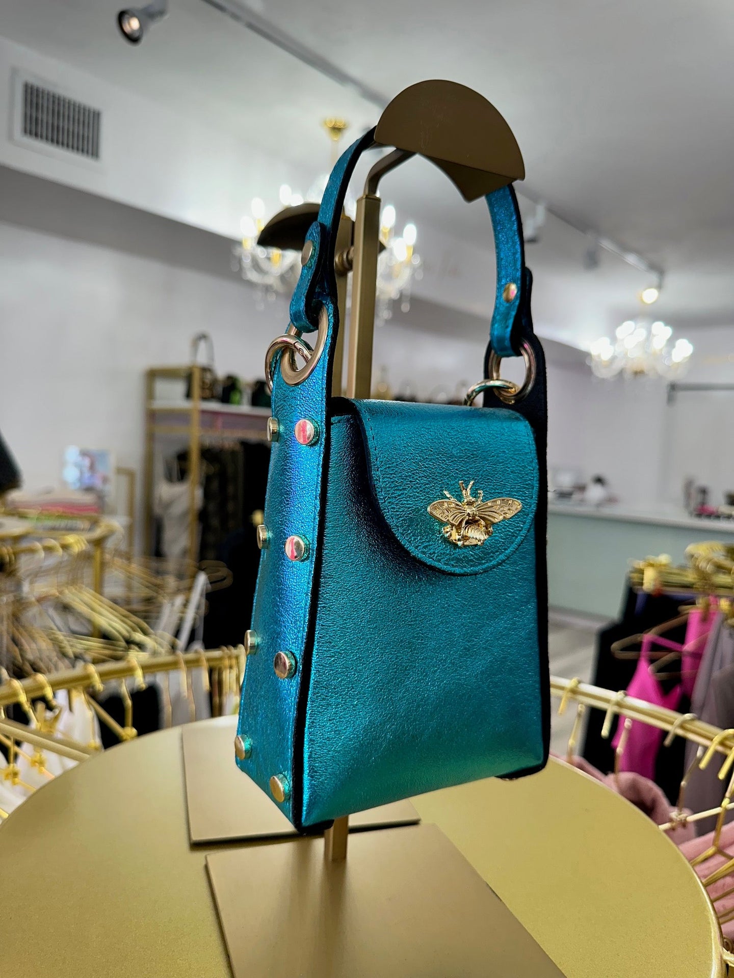The Bee Bag 2 - Belledamour.com