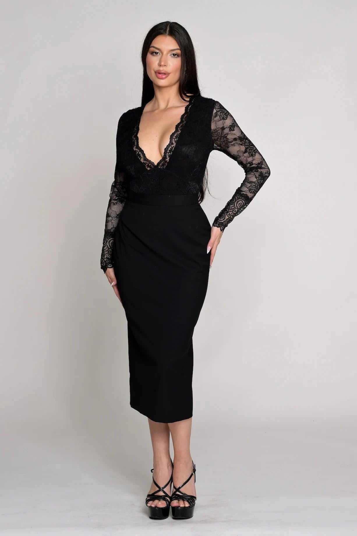 The Belle D’Amour Essential Pencil Skirt - Belledamour.com