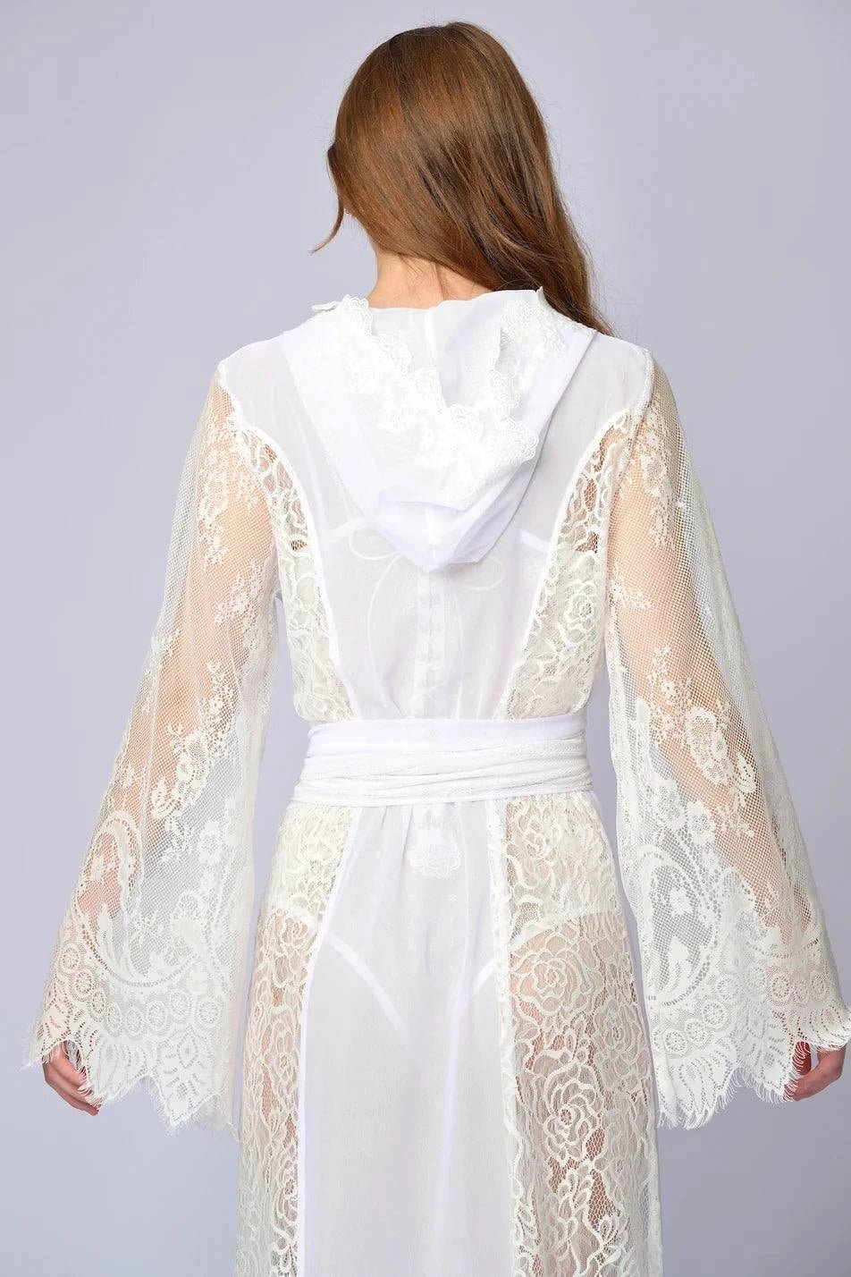 The Enchanted Robe - Belledamour.com