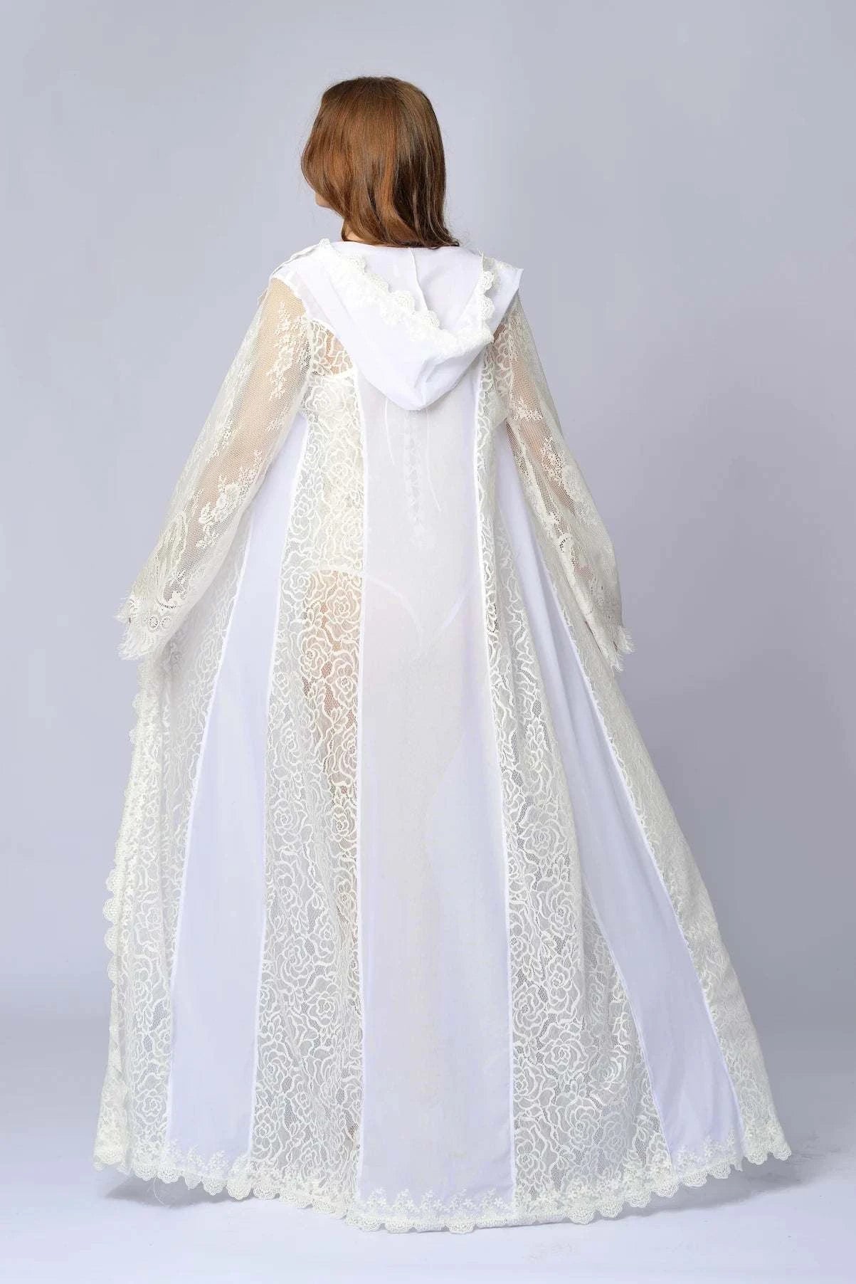 The Enchanted Robe - Belledamour.com