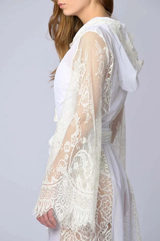 The Enchanted Robe - Belledamour.com